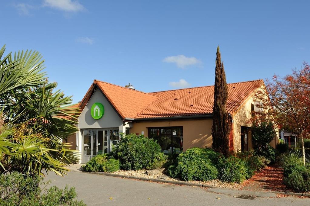 Campanile Saintes Hotell Eksteriør bilde