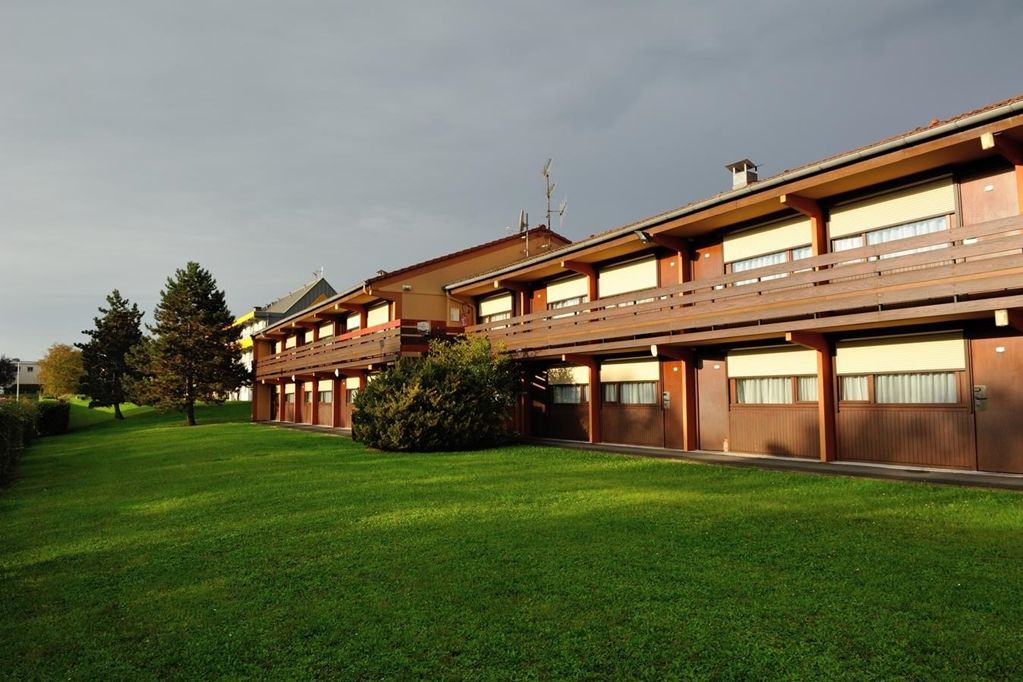 Campanile Saintes Hotell Eksteriør bilde